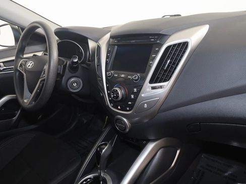 Used 2016 Hyundai Veloster w/ Option Group 02 image 33