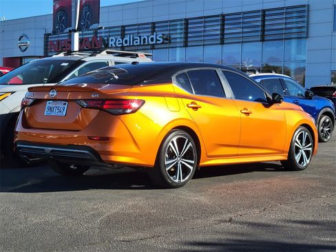 Used 2023 Nissan Sentra SR w/ SR Premium Package image 2