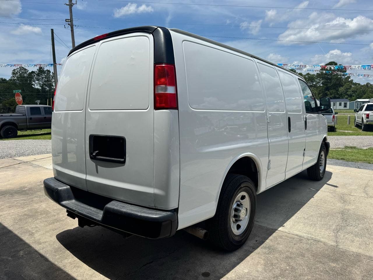 Used 2021 Chevrolet Express 2500 RWD image 5