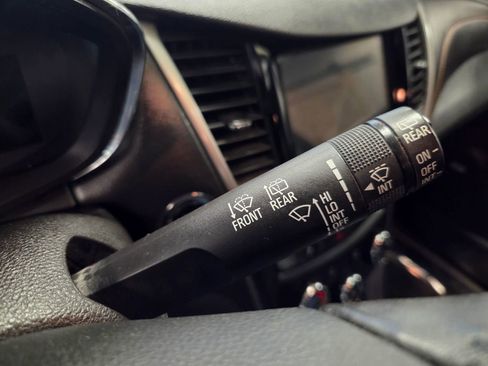 Used 2018 Chevrolet Trax LT w/ Sun & Sound Package image 27