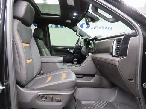 Used 2024 GMC Sierra 1500 AT4 image 34