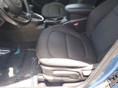 Used 2016 Kia Soul + w/ Designer's Package FWD image 21