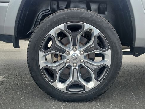 Used 2023 RAM 1500 Limited AWD/4WD image 9