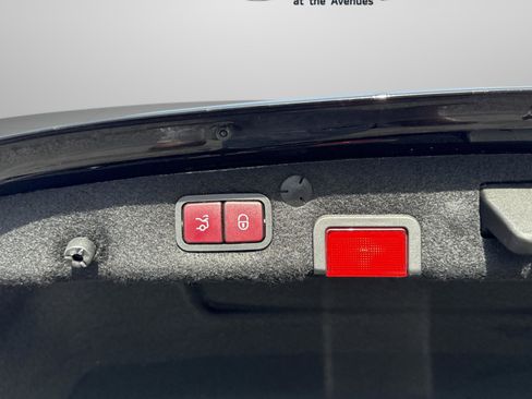 Used 2019 Mercedes-Benz C 300 4MATIC Sedan image 29