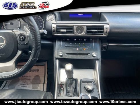 Used 2015 Lexus IS 250 RWD image 16