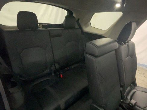 Used 2023 Honda Pilot Touring image 26