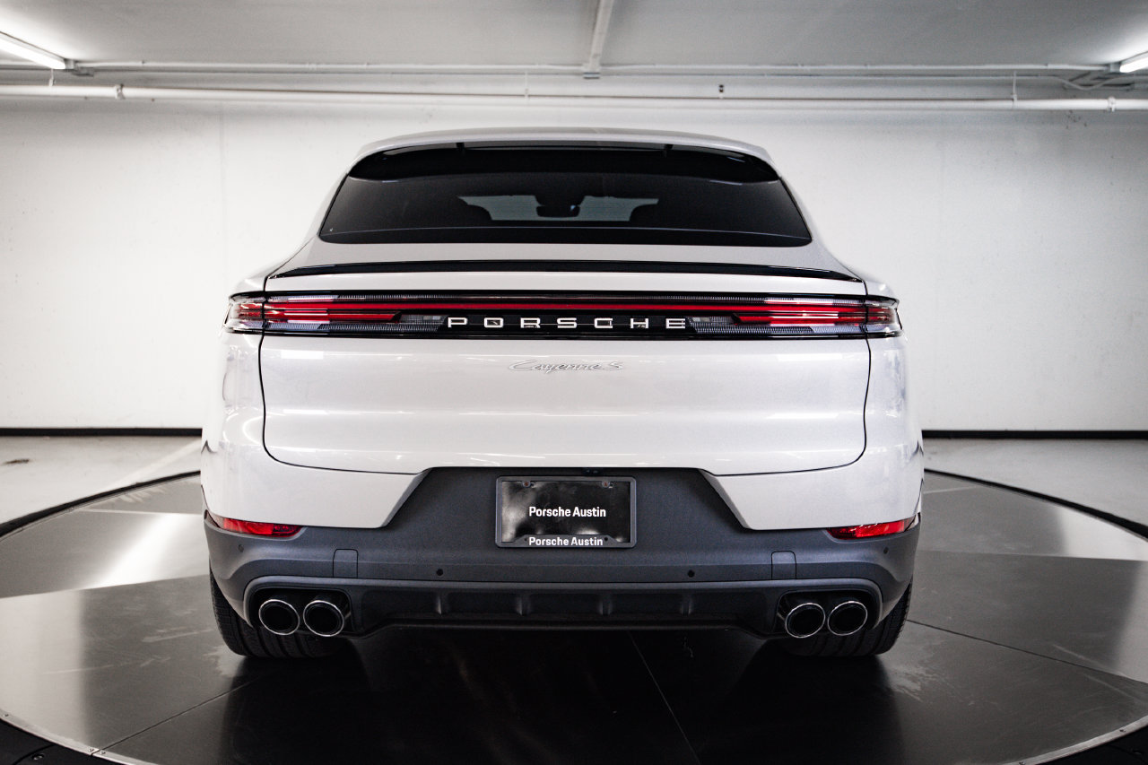 Certified 2026 Porsche Cayenne S AWD/4WD image 6