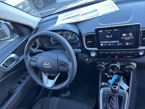 Certified 2026 Hyundai Venue SEL FWD image 30