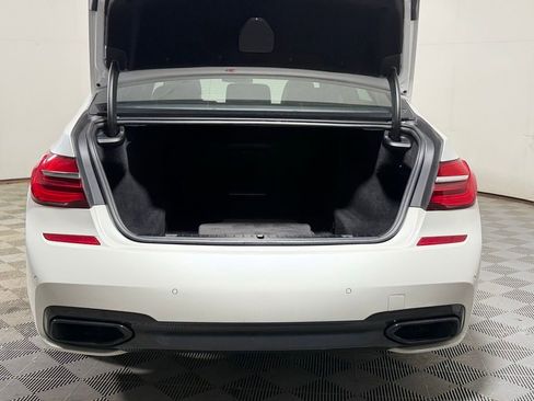 Used 2018 BMW 750i xDrive AWD/4WD image 6