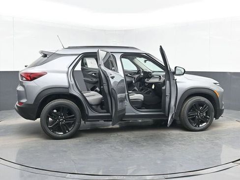 New 2026 Chevrolet TrailBlazer LT w/ Midnight Edition FWD image 48