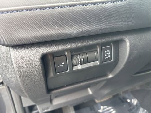 Certified 2025 Subaru Forester Premium AWD/4WD image 21