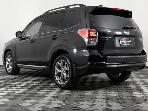 Used 2017 Subaru Forester 2.5i Touring image 4