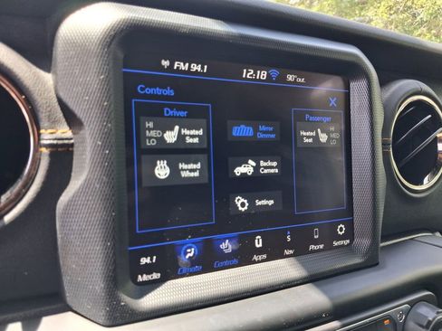 Used 2021 Jeep Wrangler Unlimited Sahara AWD/4WD image 17