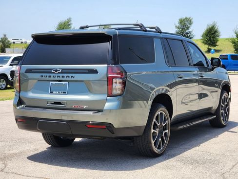 Certified 2024 Chevrolet Suburban RST w/ Luxury Package AWD/4WD image 5