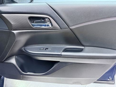 Used 2017 Honda Accord Sport Special Edition image 16