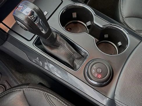 Used 2018 Ford Explorer Limited w/ Ford Safe & Smart Package image 18