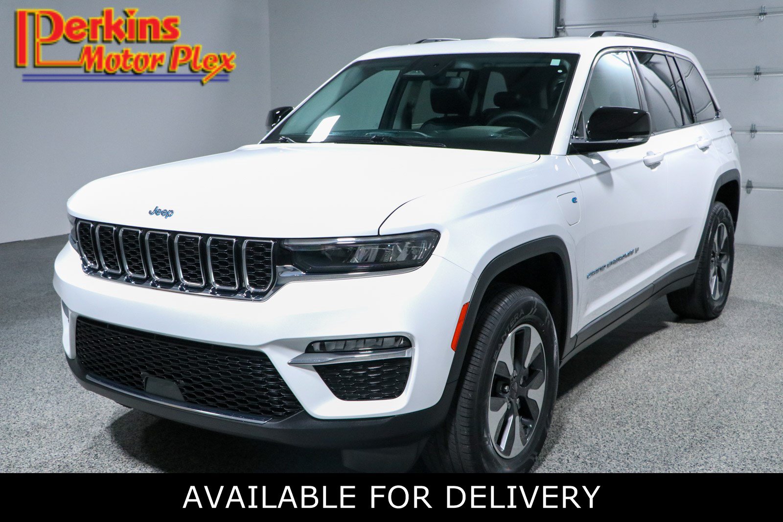 Used 2022 Jeep Grand Cherokee Limited 4xe AWD/4WD image 1