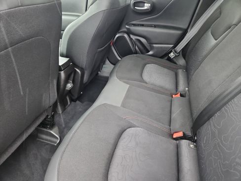 Used 2023 Jeep Renegade Trailhawk image 11