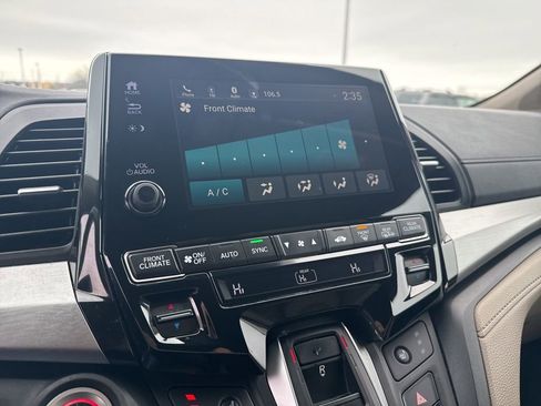 Used 2018 Honda Odyssey EX-L image 22