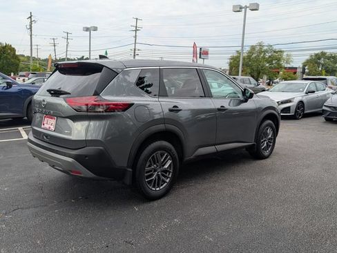 Used 2023 Nissan Rogue S AWD/4WD image 3