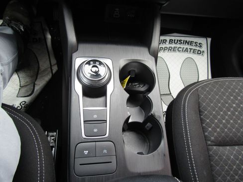 Used 2025 Ford Escape Active AWD/4WD image 13