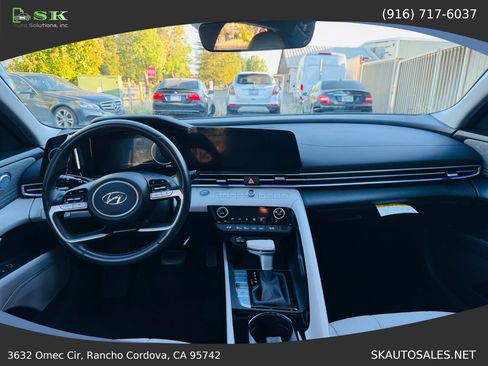 Used 2023 Hyundai Elantra Limited FWD image 21