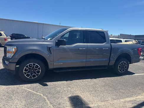 Used 2022 Ford F150 XLT w/ Equipment Group 301A Mid AWD/4WD image 4