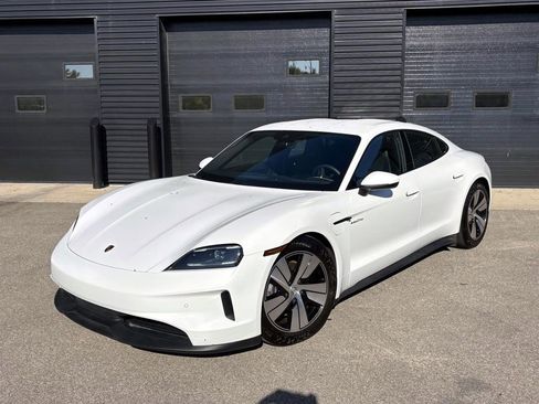 Certified 2025 Porsche Taycan image 1