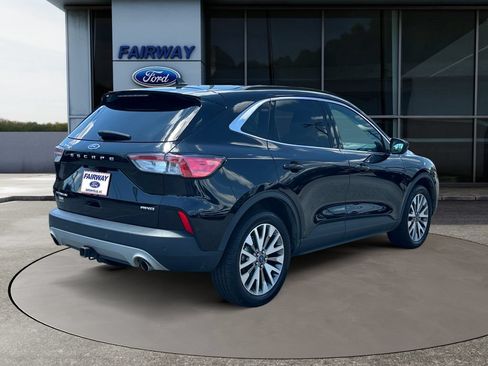 Used 2022 Ford Escape Titanium w/ Class II Trailer Tow Package AWD/4WD image 7