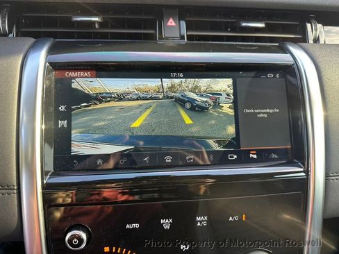 Used 2020 Land Rover Discovery Sport S image 13
