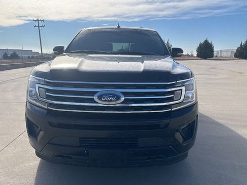 Used 2020 Ford Expedition XLT w/ Equipment Group 202A image 2