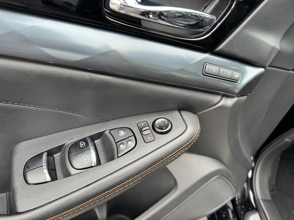 Certified 2023 Nissan Maxima SR w/ Sport Mat Group FWD image 16