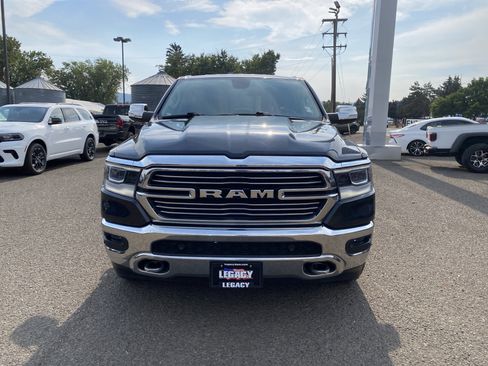 Used 2019 RAM 1500 Laramie AWD/4WD image 12