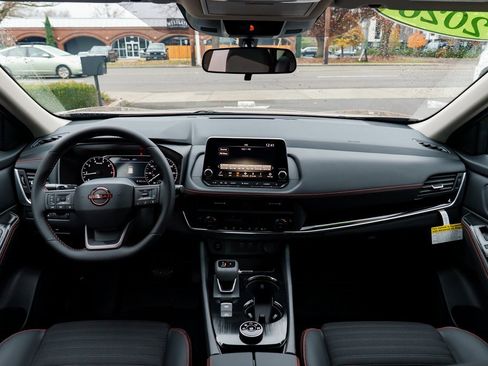 New 2026 Nissan Rogue Rock Creek image 8