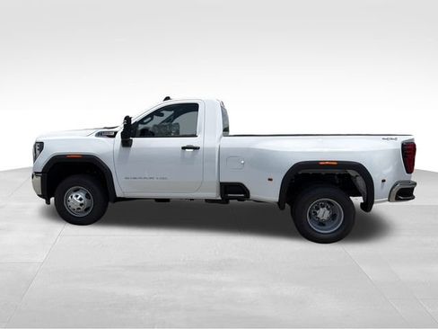 New 2026 GMC Sierra 3500 Pro AWD/4WD image 4