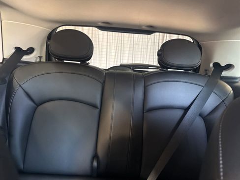 Used 2016 MINI Cooper 2-Door Hardtop FWD image 18