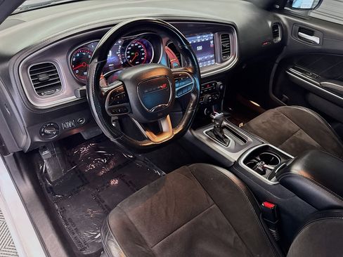 Used 2020 Dodge Charger Scat Pack w/ Dynamics Package RWD image 7