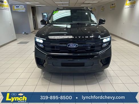 Certified 2025 Ford Expedition Max Active AWD/4WD image 31
