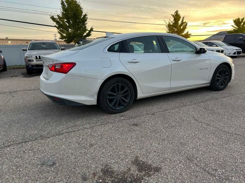 Used 2016 Chevrolet Malibu LT image 15