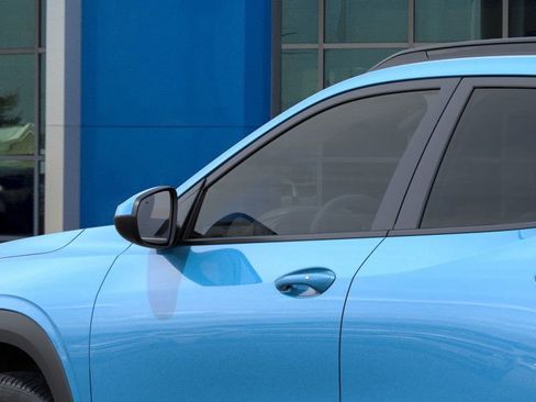 New 2026 Chevrolet Trax LT w/ Driver Confidence Package image 12