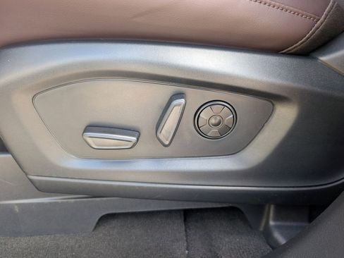 New 2026 Ford Explorer Platinum image 16