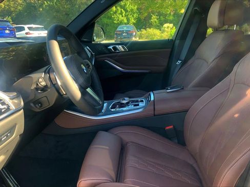 Used 2026 BMW X5 xDrive40i w/ Executive Package image 7
