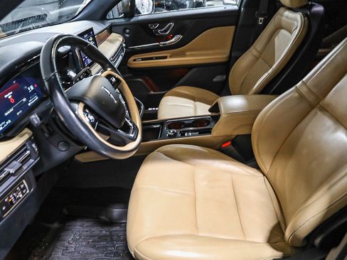 Used 2020 Lincoln Corsair Reserve w/ Equipment Group 201A image 17