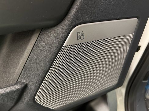 New 2026 Ford F250 Lariat w/ Black Appearance Package image 32