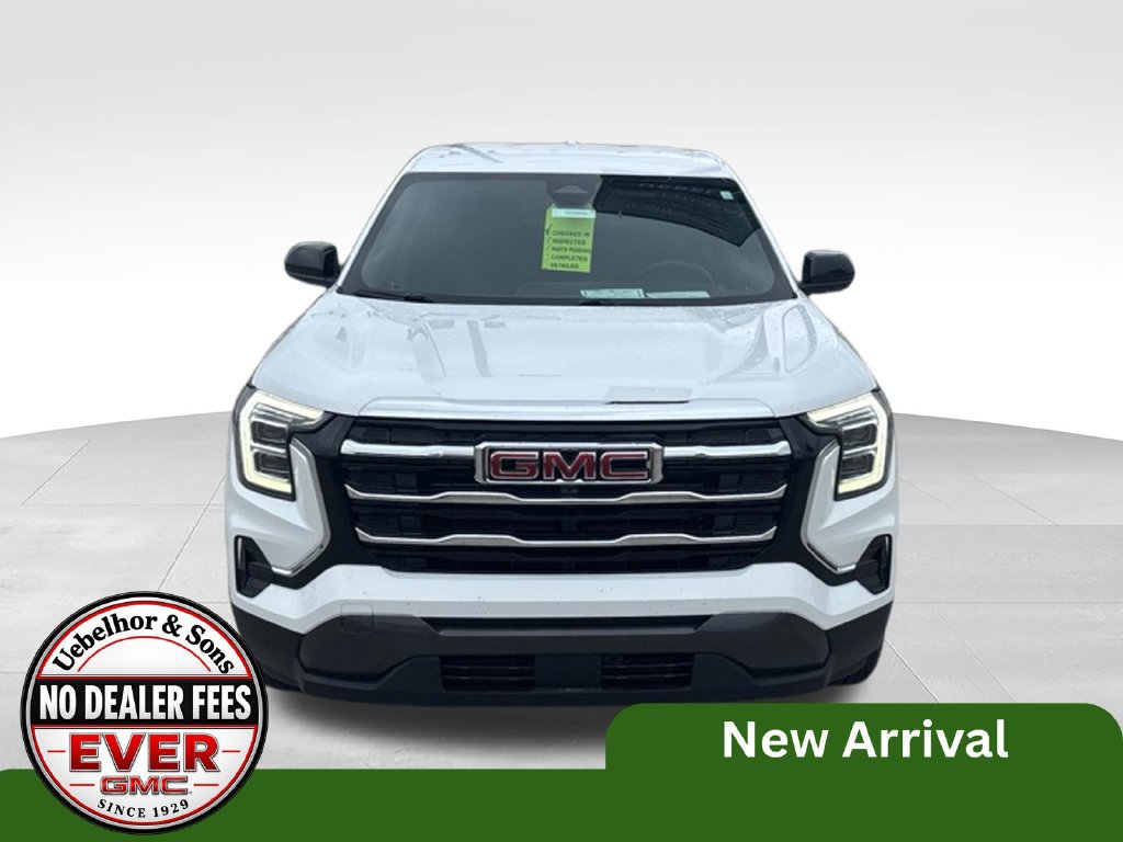 Used 2025 GMC Terrain Elevation AWD/4WD image 2