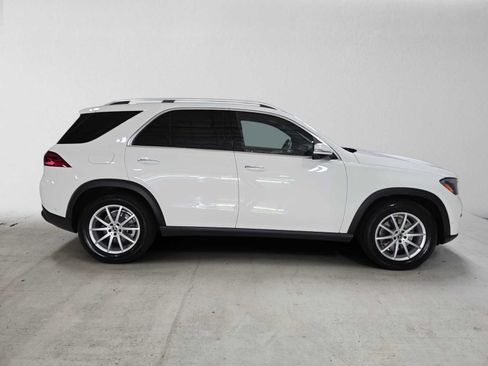 Used 2024 Mercedes-Benz GLE 350 4MATIC image 2
