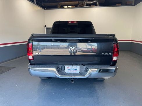 Used 2017 RAM 1500 Classic SLT AWD/4WD image 8