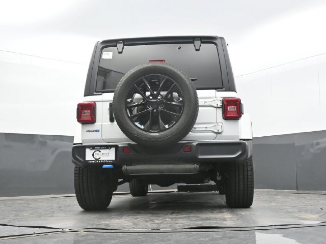 Used 2023 Jeep Wrangler Unlimited Sahara w/ Cold Weather Group AWD/4WD image 56