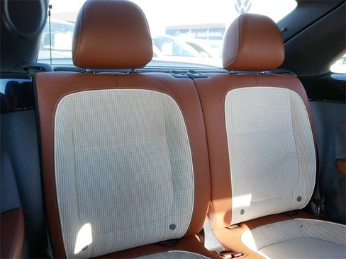 Used 2017 Volkswagen Beetle 1.8T Classic image 19