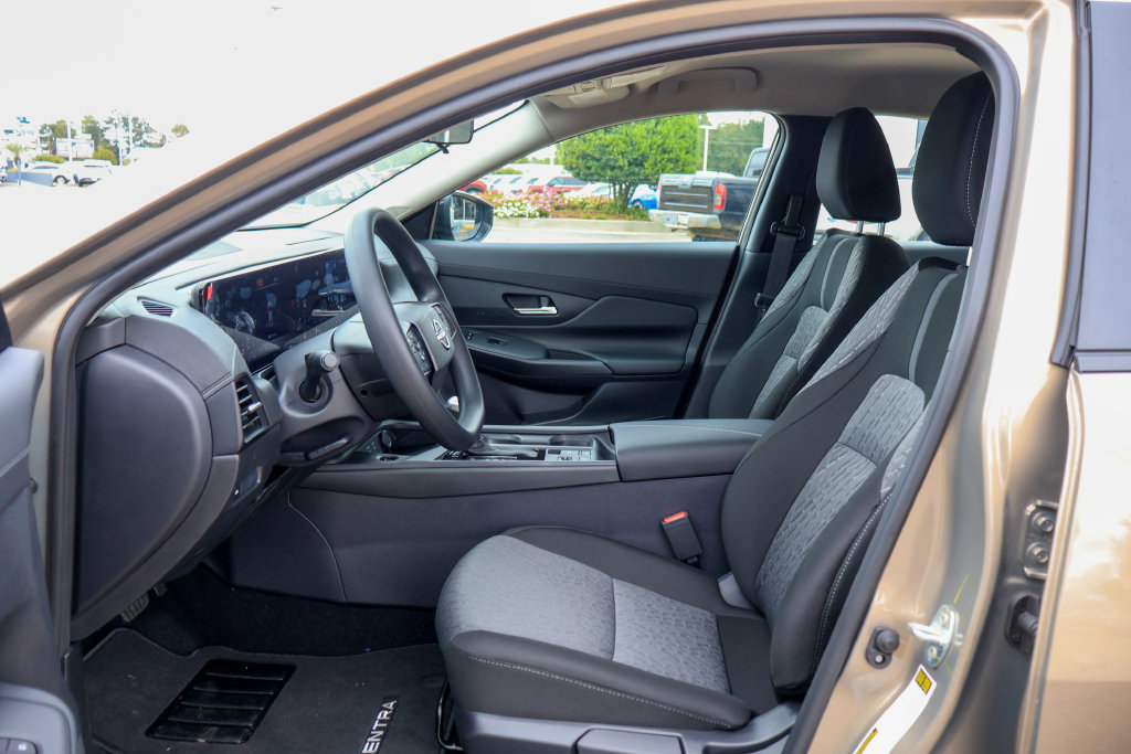 New 2027 Nissan Sentra SV FWD image 7